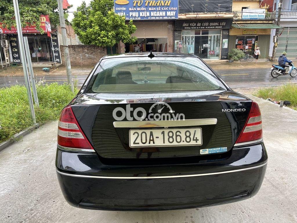 Ford Mondeo 2005 - Bán ô tô Ford Mondeo đời 2005, màu đen