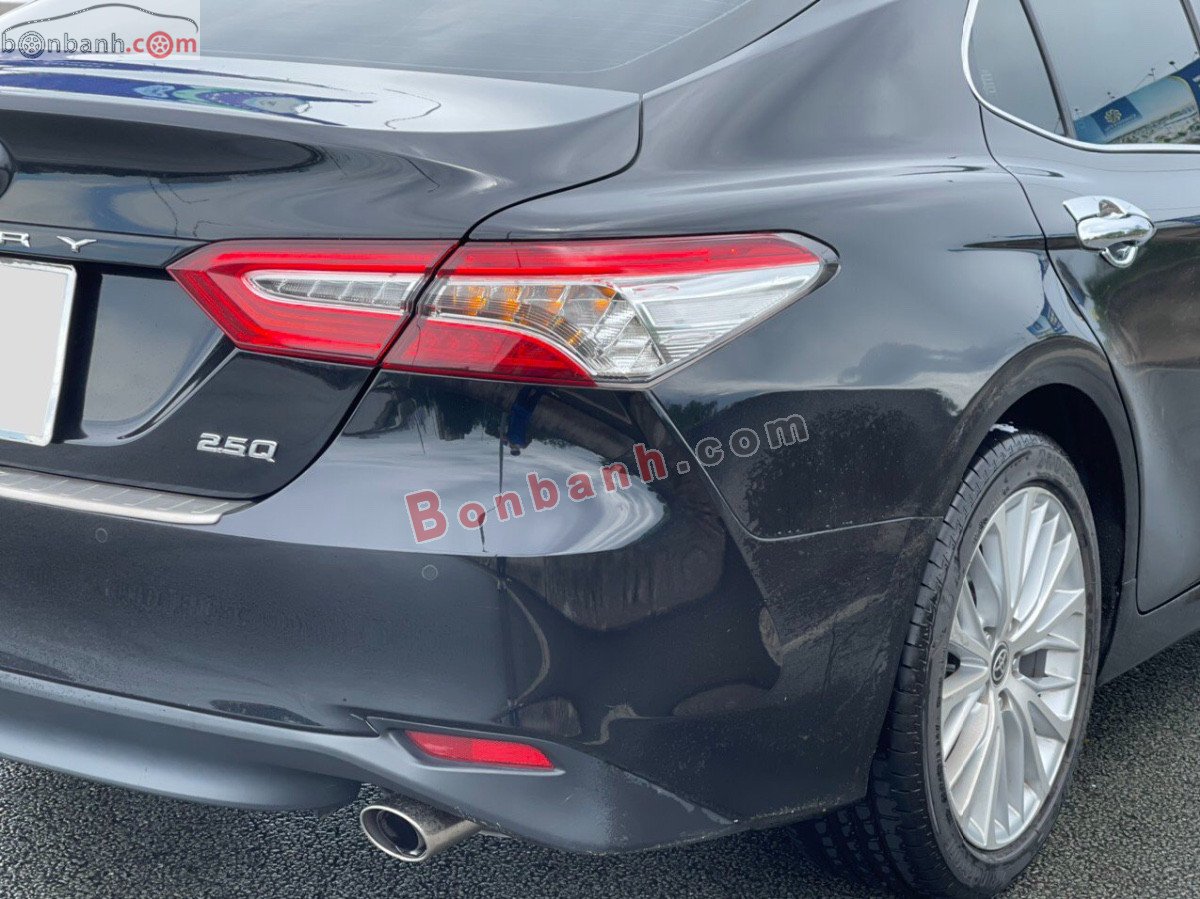 Toyota Camry   2.5Q 2019 - Bán Toyota Camry 2.5Q đời 2019, màu đen, nhập khẩu nguyên chiếc xe gia đình