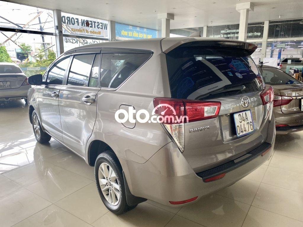 Toyota Innova  2.0E  2019 - Cần bán gấp Toyota Innova 2.0E sản xuất năm 2019