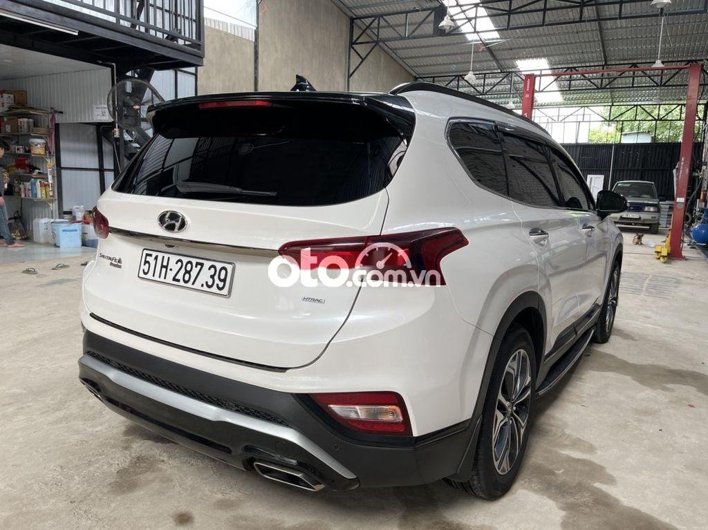 Hyundai Santa Fe 2020 - Xe Hyundai Santa Fe đời 2020, màu trắng xe gia đình