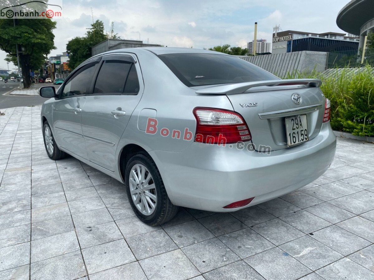 Toyota Vios   1.5G  2011 - Bán xe Toyota Vios 1.5G năm 2011, màu bạc, giá 325tr