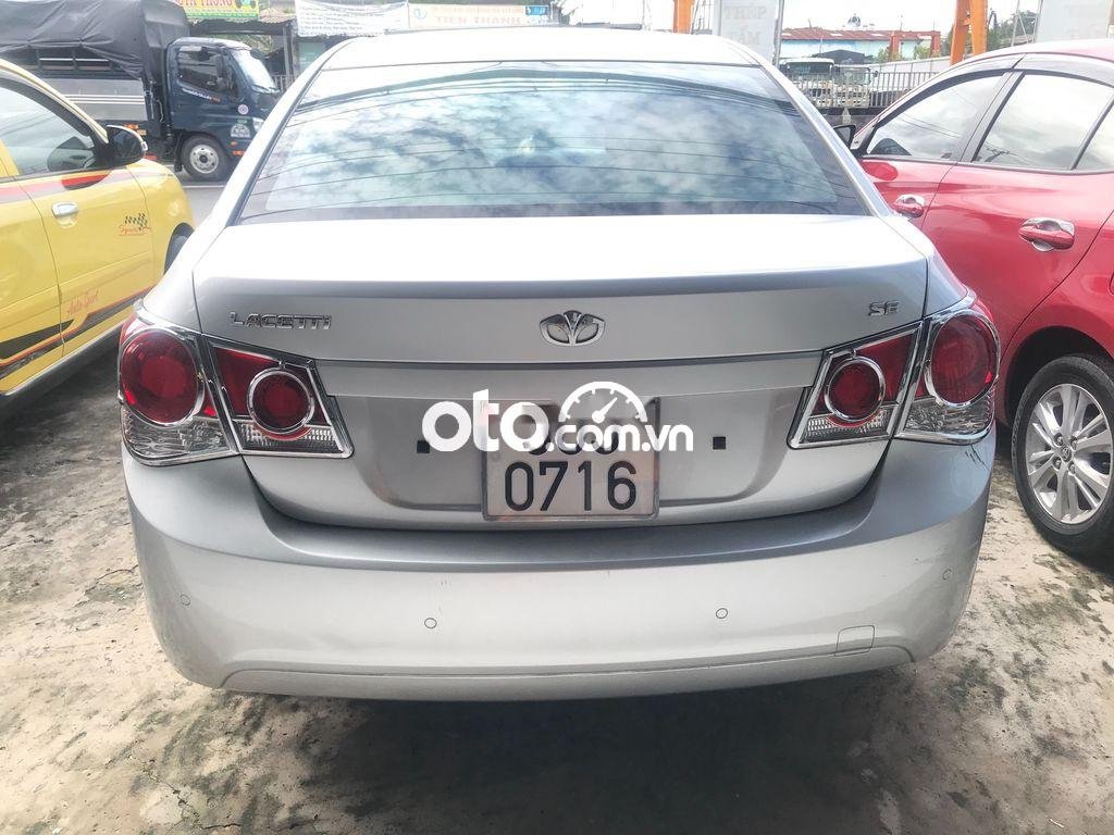 Daewoo Lacetti   2010 - Cần bán xe Daewoo Lacetti năm sản xuất 2010, màu bạc, nhập khẩu nguyên chiếc