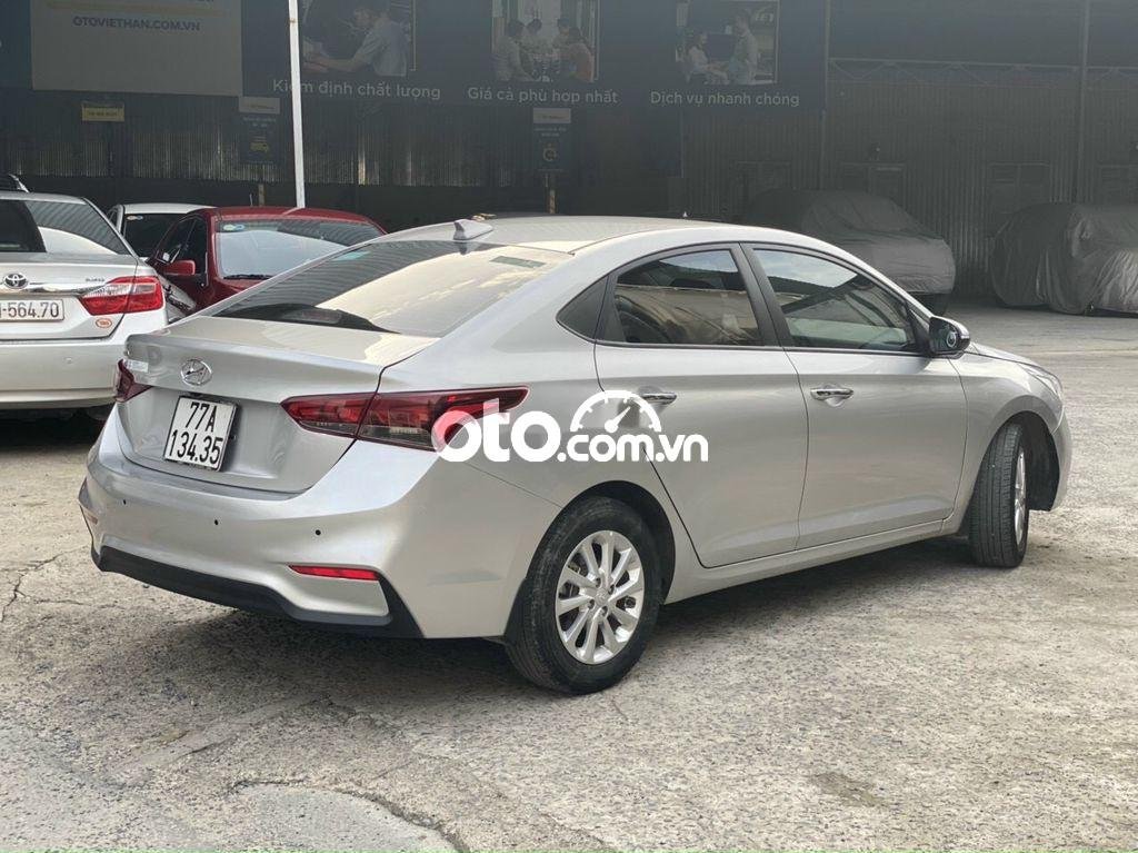 Hyundai Accent   2019 - Bán Hyundai Accent đời 2019, màu bạc còn mới