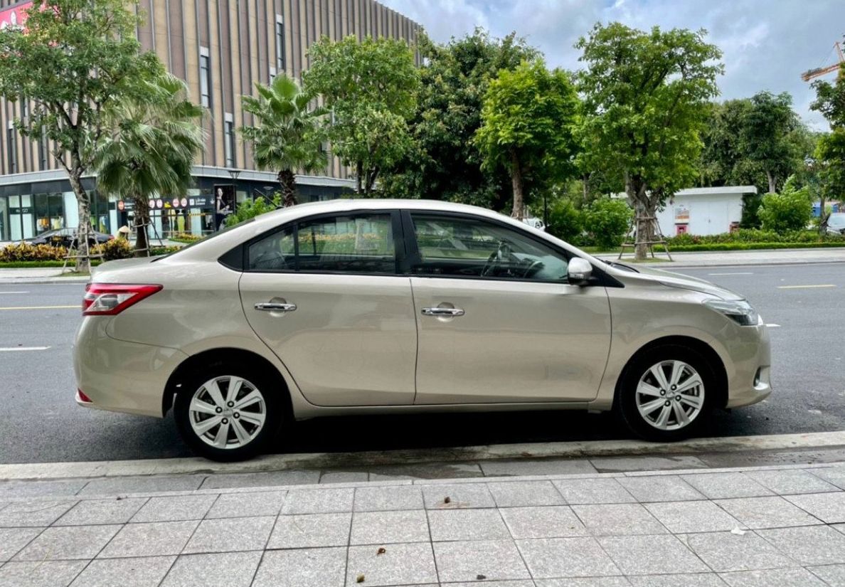Toyota Vios   G  2016 - Cần bán lại xe Toyota Vios G năm sản xuất 2016, màu xám  