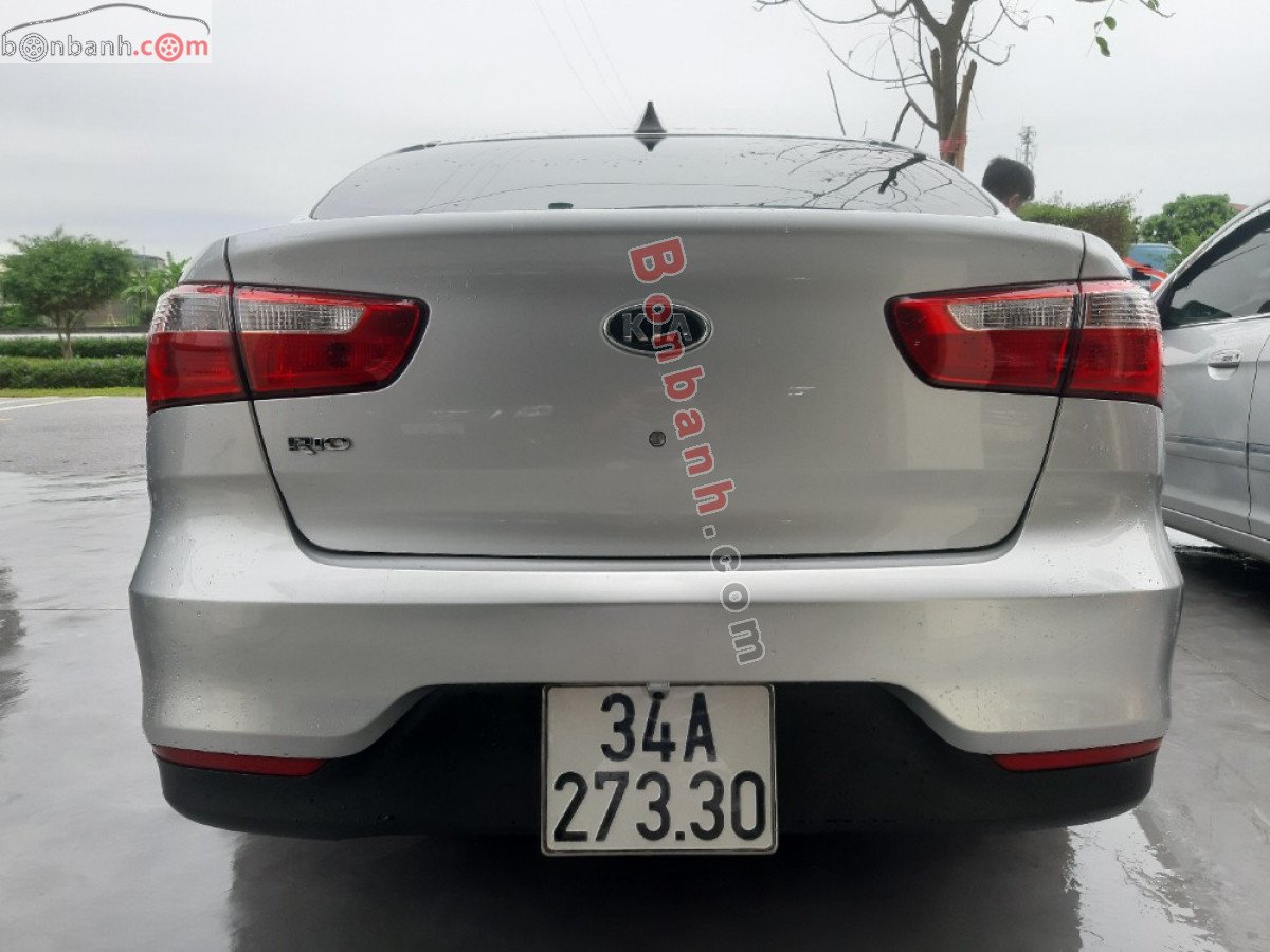 Kia Rio   1.4 MT  2015 - Cần bán gấp Kia Rio 1.4 MT năm sản xuất 2015, màu bạc, nhập khẩu nguyên chiếc số sàn