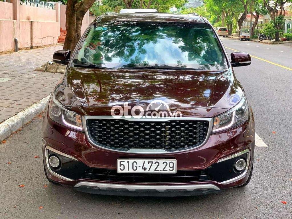 Kia Sedona 2017 - Bán Kia Sedona đời 2017, màu đỏ