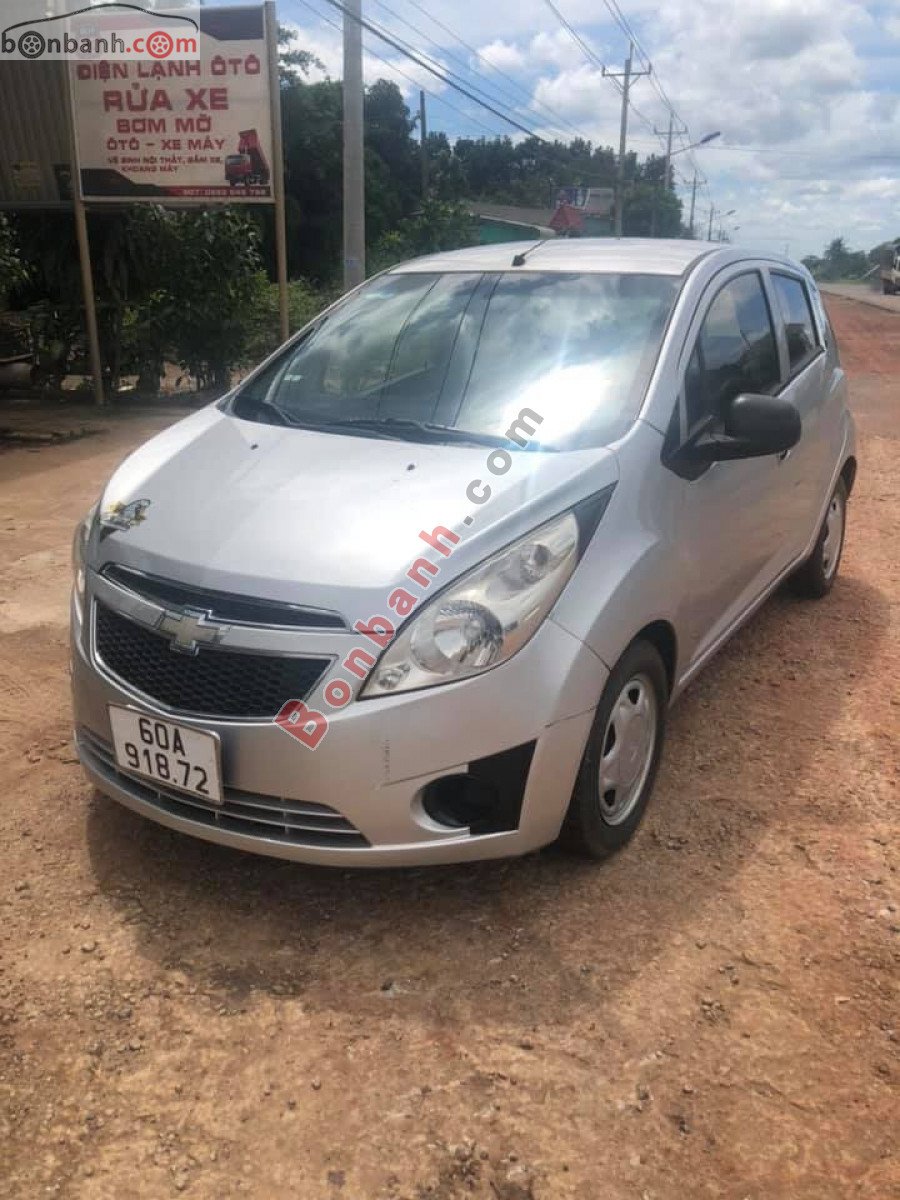 Chevrolet Spark   LS 1.0 MT   2013 - Bán xe Chevrolet Spark LS 1.0 MT đời 2013, màu bạc còn mới