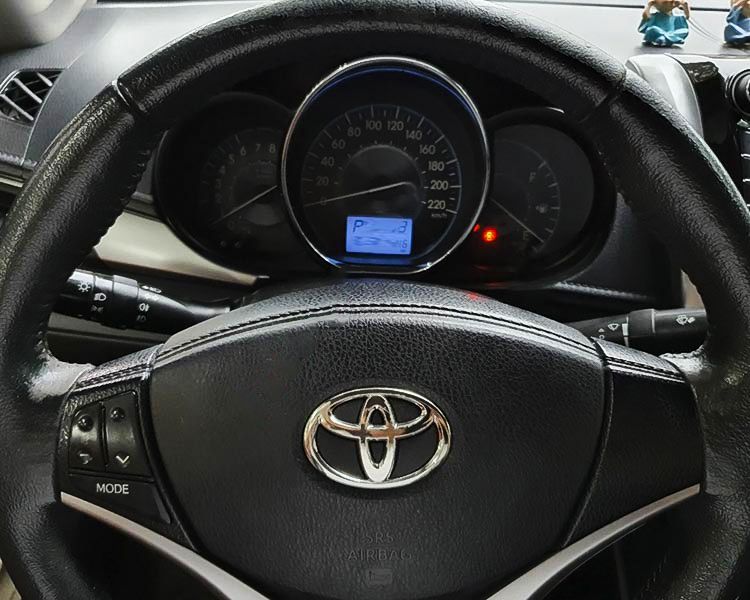 Toyota Vios 2015 - Cần bán gấp Toyota Vios năm 2015 chính chủ