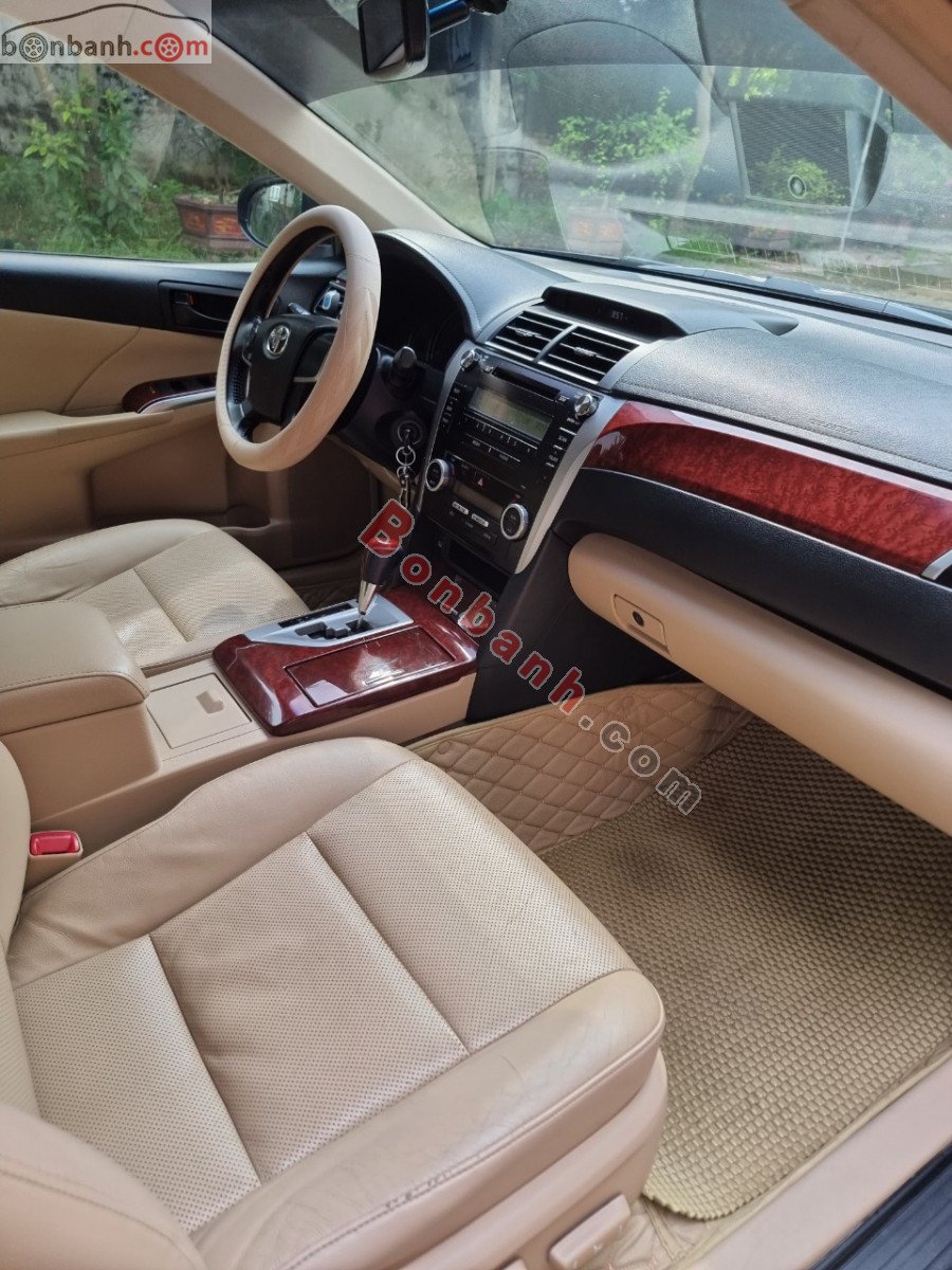 Toyota Camry   2.5G   2012 - Cần bán Toyota Camry 2.5G 2012, màu đen còn mới