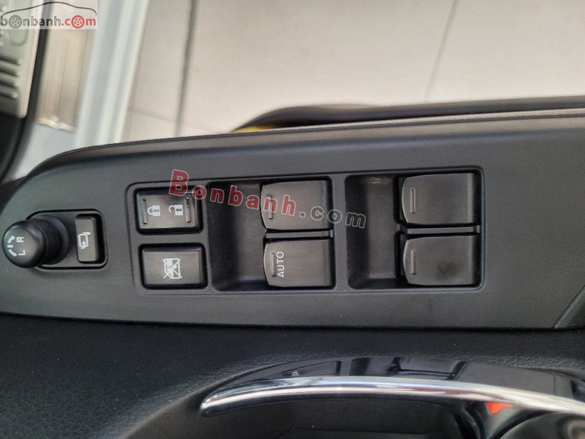 Suzuki Ertiga 2019 - Cần bán lại xe Suzuki Ertiga đời 2019, màu trắng