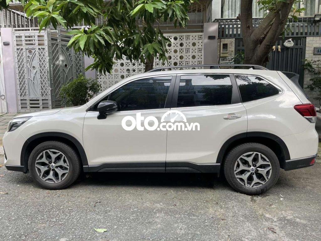 Subaru Forester    2019 - Cần bán lại xe Subaru Forester sản xuất 2019, màu trắng 