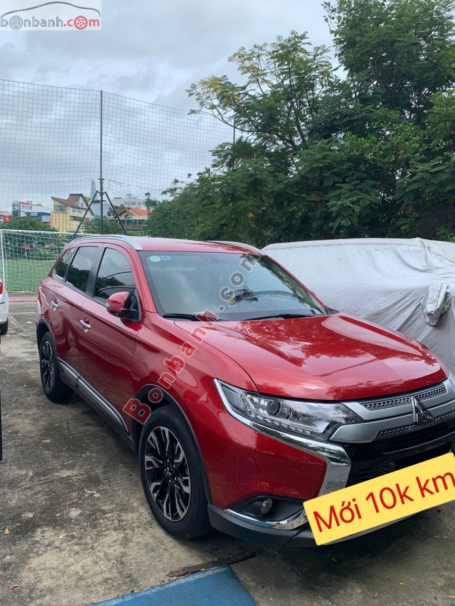 Mitsubishi Outlander   2.0 CVT Premium  2020 - Cần bán gấp Mitsubishi Outlander 2.0 CVT Premium năm sản xuất 2020, màu đỏ  