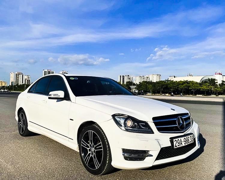 Mercedes-Benz C200 2013 - Bán Mercedes C200 sản xuất năm 2013, màu trắng