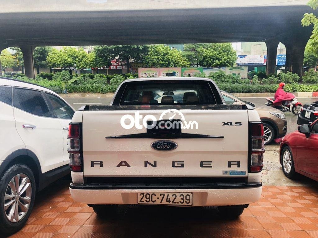 Ford Ranger   XLS 2016 - Cần bán gấp Ford Ranger XLS sản xuất năm 2016, màu trắng