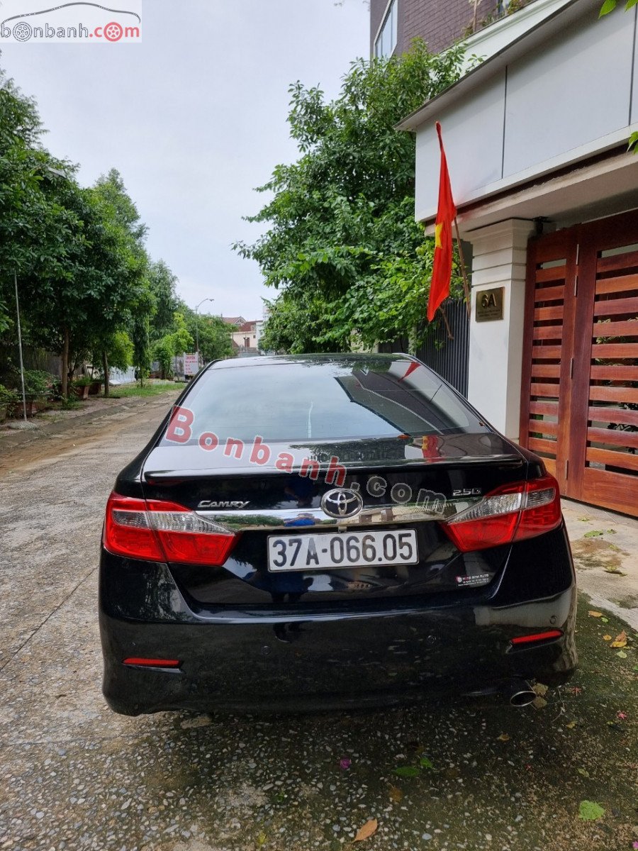 Toyota Camry   2.5G   2012 - Cần bán Toyota Camry 2.5G 2012, màu đen còn mới