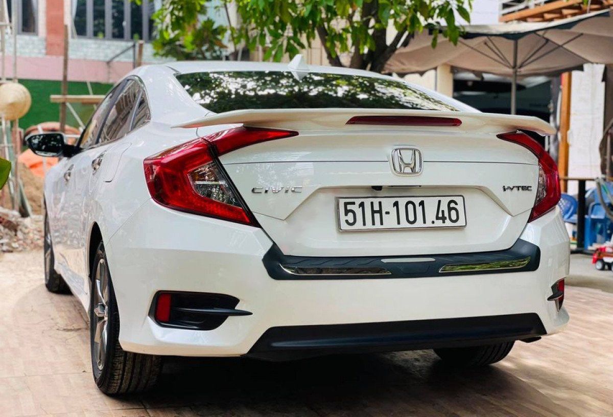 Honda Civic   G 1.8 AT  2019 - Cần bán lại xe Honda Civic G 1.8 AT sản xuất năm 2019, màu trắng 