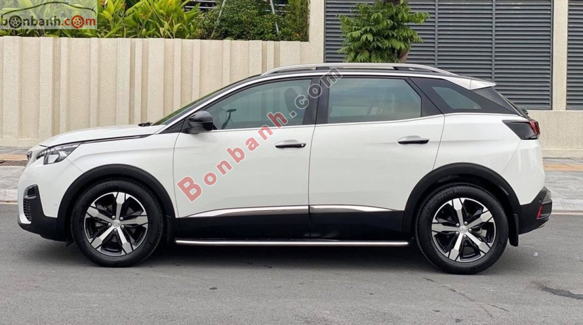 Peugeot 3008 2019 - Xe Peugeot 3008 năm sản xuất 2019, màu trắng còn mới, 998 triệu