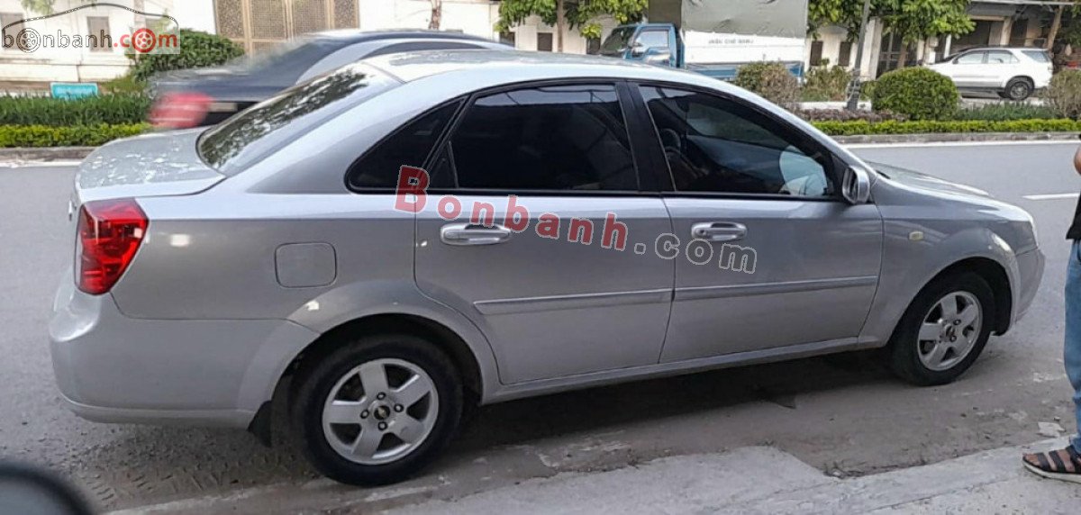 Chevrolet Lacetti   1.6 2012 - Bán Chevrolet Lacetti 1.6 năm sản xuất 2012, màu bạc còn mới