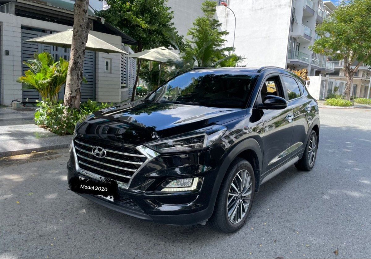 Hyundai Tucson   2.0  2019 - Bán Hyundai Tucson 2.0 năm 2019, màu đen còn mới