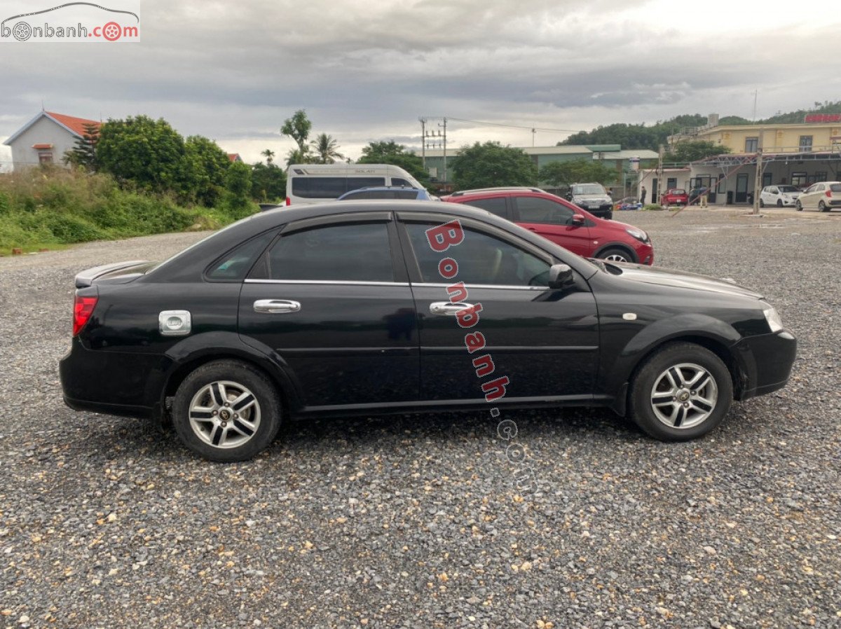 Daewoo Lacetti   2010 - Cần bán gấp Daewoo Lacetti sản xuất 2010, màu đen