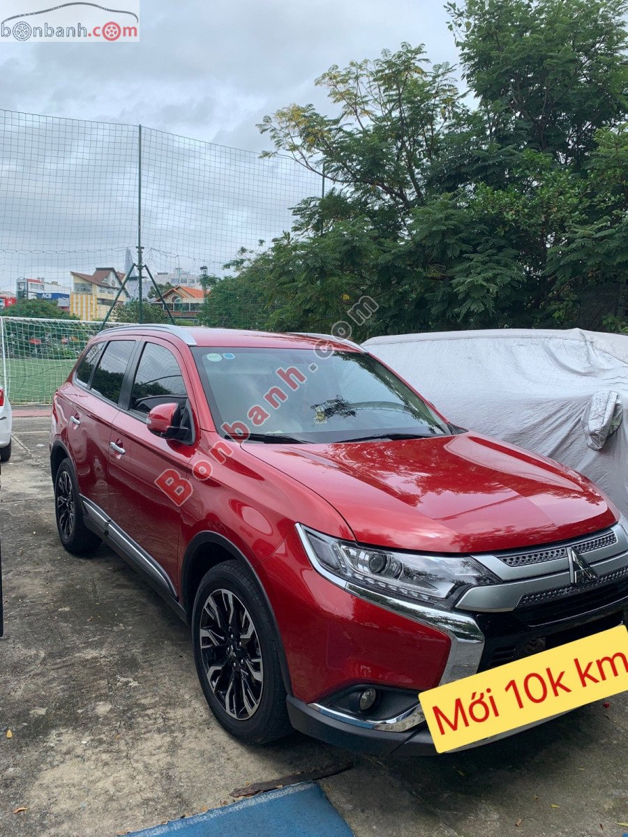 Mitsubishi Outlander   2.0 CVT Premium  2020 - Cần bán gấp Mitsubishi Outlander 2.0 CVT Premium năm sản xuất 2020, màu đỏ  