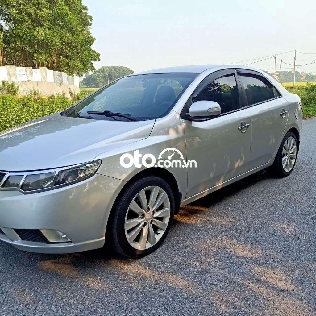 Kia Forte 2010 - Cần bán xe Kia Forte đời 2010 giá cạnh tranh