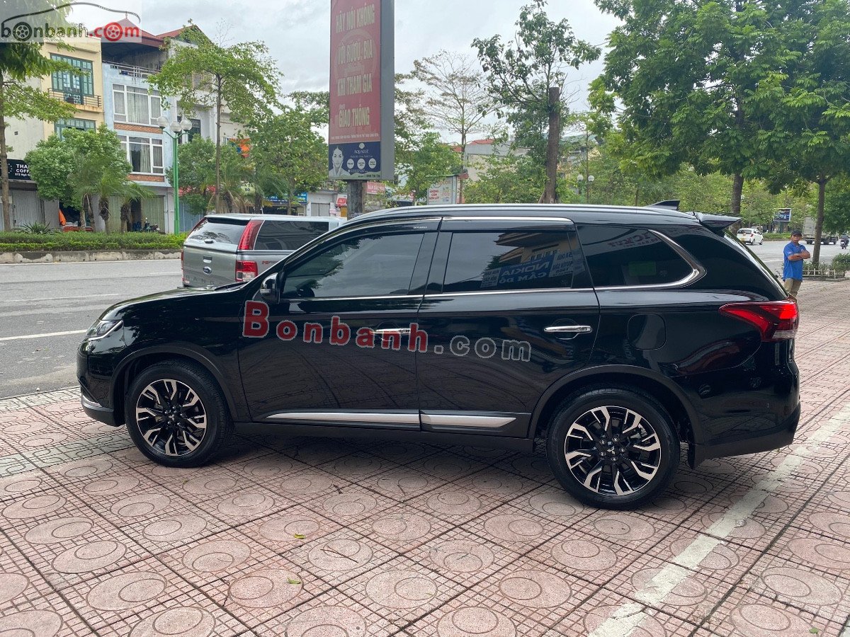 Mitsubishi Outlander   2.0 CVT Premium 2020 - Cần bán Mitsubishi Outlander 2.0 CVT Premium đời 2020, màu đen