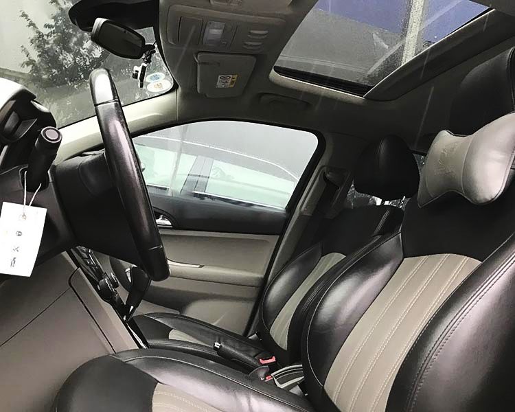 Chevrolet Orlando    2015 - Cần bán lại xe Chevrolet Orlando năm sản xuất 2015, màu bạc xe gia đình