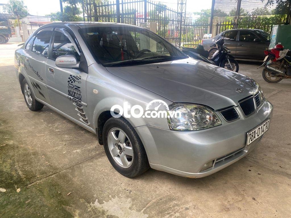 Daewoo Lacetti       2005 - Bán xe Daewoo Lacetti năm sản xuất 2005, màu bạc còn mới 