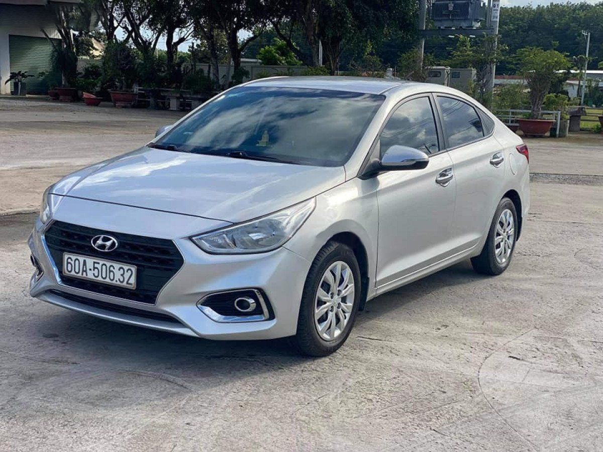 Hyundai Accent   1.4 MT Base  2018 - Bán Hyundai Accent 1.4 MT Base đời 2018, màu bạc 