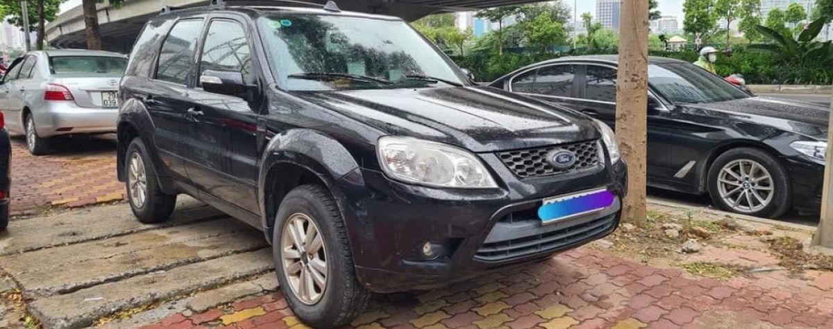 Ford Escape   XLS 2.3L 4x2 AT 2012 - Bán xe Ford Escape XLS 2.3L 4x2 AT sản xuất năm 2012, màu đen còn mới