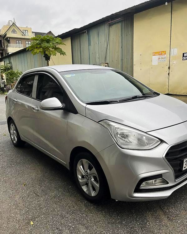 Hyundai Grand i10   1.2 AT  2017 - Bán Hyundai Grand i10 1.2 AT đời 2017 ít sử dụng giá cạnh tranh