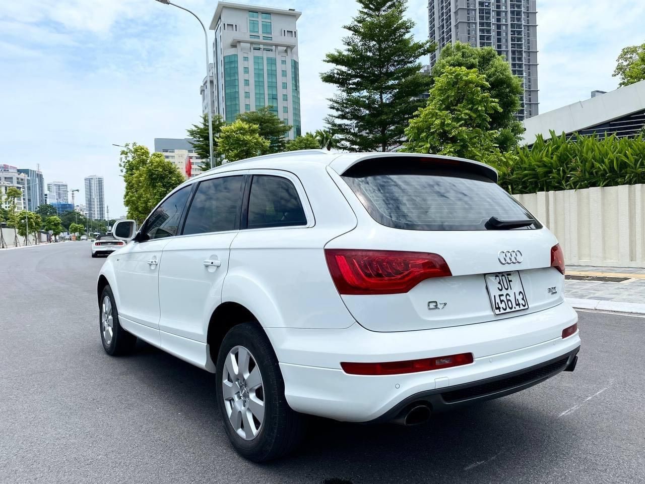 Audi Q7 2013 - Cần bán gấp Audi Q7 năm 2013