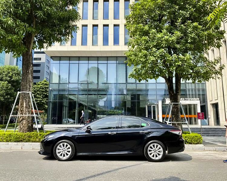 Toyota Camry   2.0G  2019 - Bán xe Toyota Camry 2.0G năm 2019, màu đen, nhập khẩu, giá 979tr