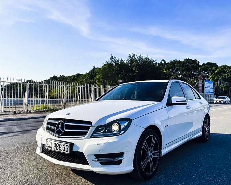 Mercedes-Benz C200 2013 - Bán Mercedes C200 sản xuất năm 2013, màu trắng