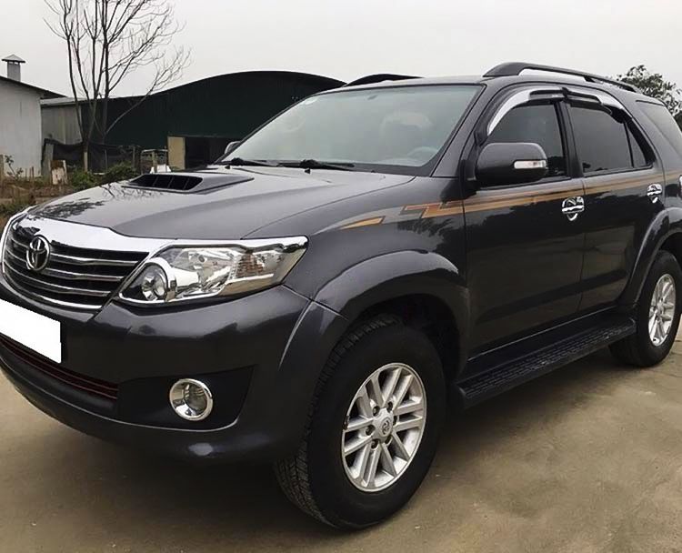 Toyota Fortuner   MT 2014 - Cần bán lại xe Toyota Fortuner MT năm sản xuất 2014, màu xám