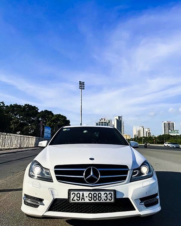 Mercedes-Benz C200 2013 - Bán Mercedes C200 sản xuất năm 2013, màu trắng