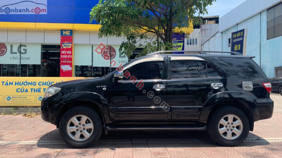 Toyota Fortuner   2.7V 4x4 AT  2010 - Cần bán lại xe Toyota Fortuner 2.7V 4x4 AT đời 2010, màu đen 