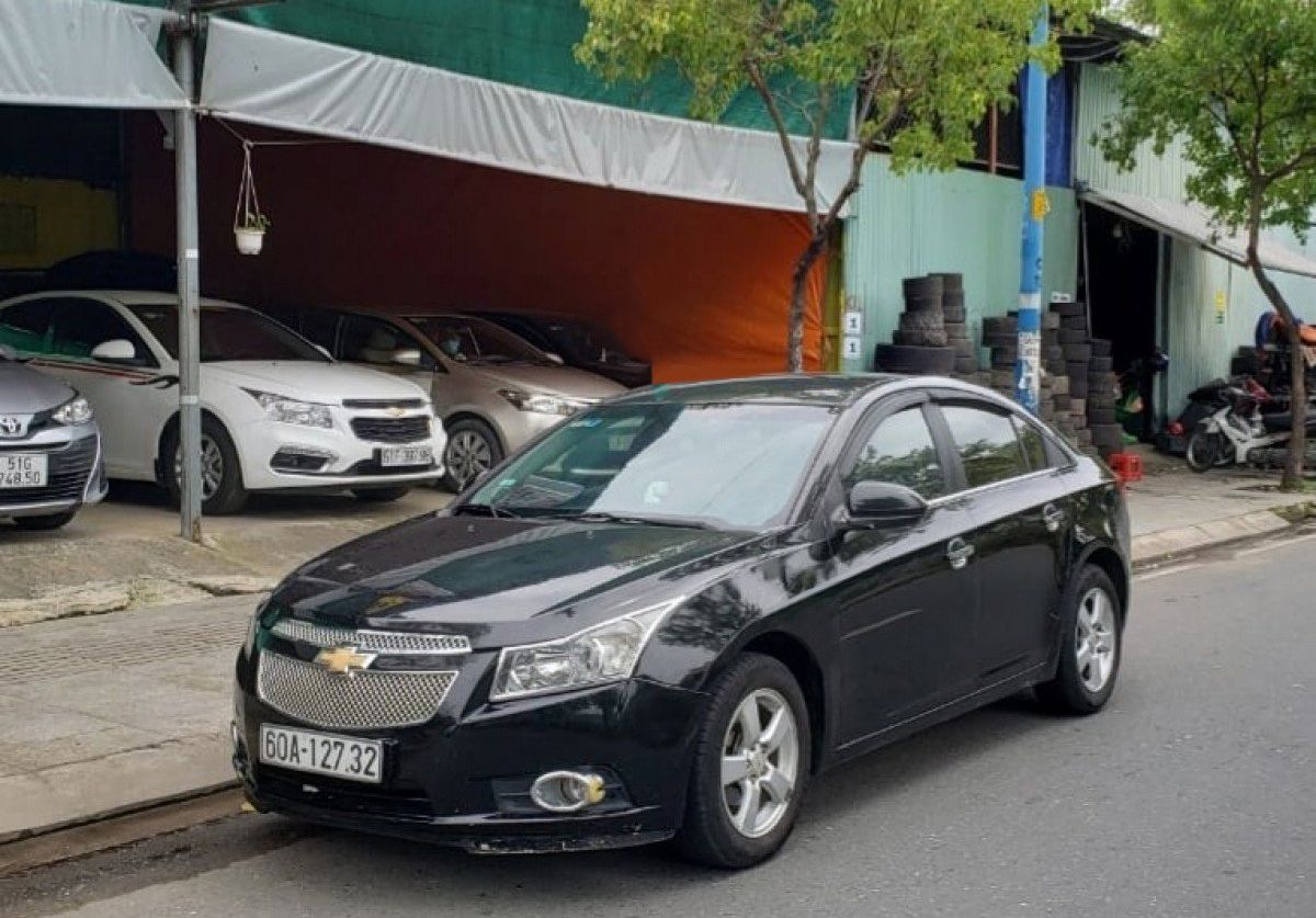 Chevrolet Cruze   LTZ   2013 - Bán Chevrolet Cruze LTZ đời 2013, màu đen xe gia đình, giá tốt