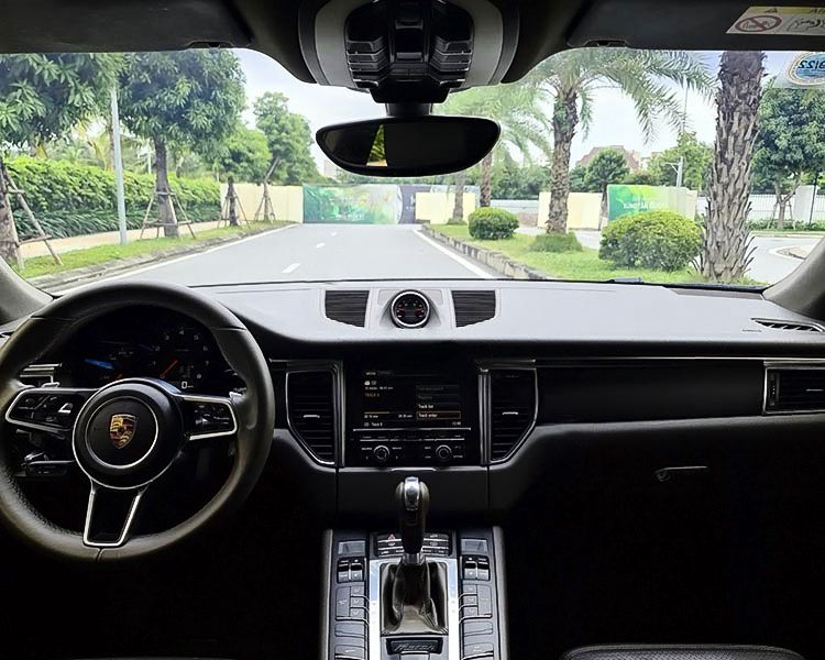 Porsche Macan 2015 - Bán Porsche Macan đời 2015, màu xám, xe nhập còn mới