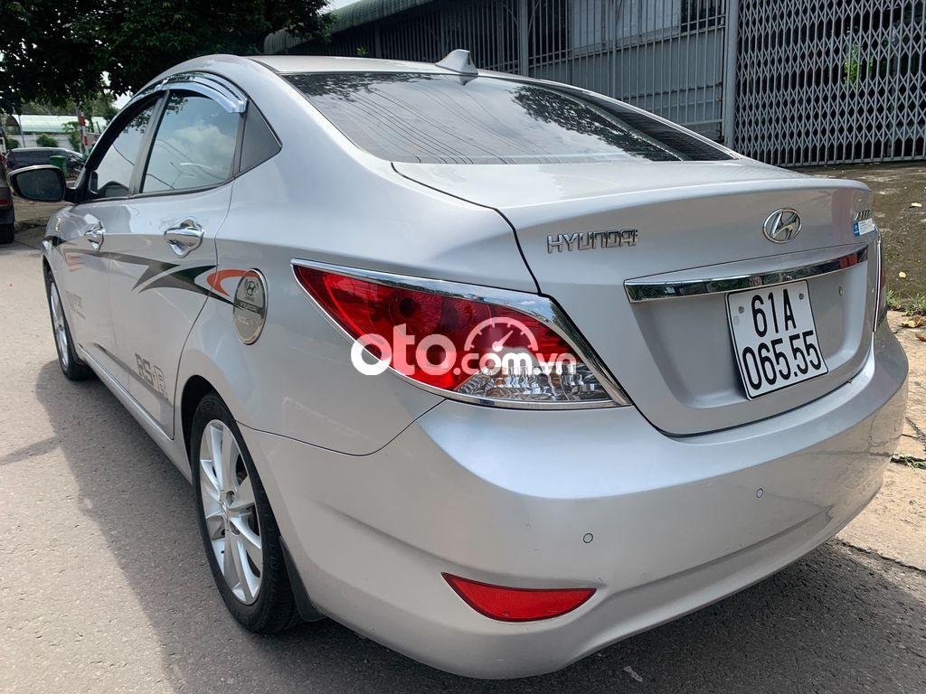 Hyundai Accent 2012 - Xe Hyundai Accent đời 2012, màu bạc, nhập khẩu nguyên chiếc, giá tốt