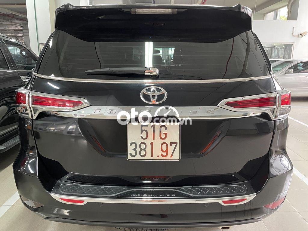 Toyota Fortuner 2017 - Cần bán Toyota Fortuner năm 2017, màu đen, nhập khẩu xe gia đình giá cạnh tranh