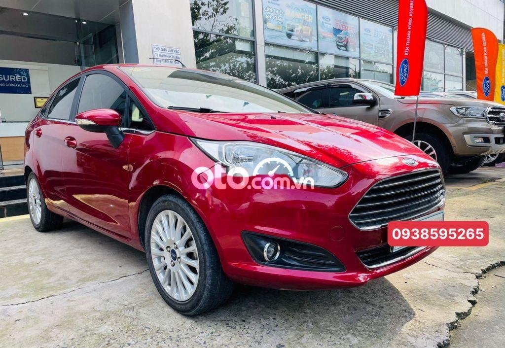 Ford Focus Titanium  2016 - Cần bán gấp Ford Focus Titanium năm sản xuất 2016, màu đỏ giá cạnh tranh