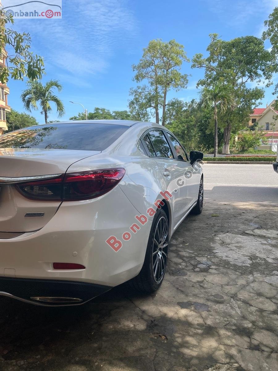 Mazda 6   2.0 AT  2020 - Cần bán xe Mazda 6 2.0 AT sản xuất 2020, màu trắng
