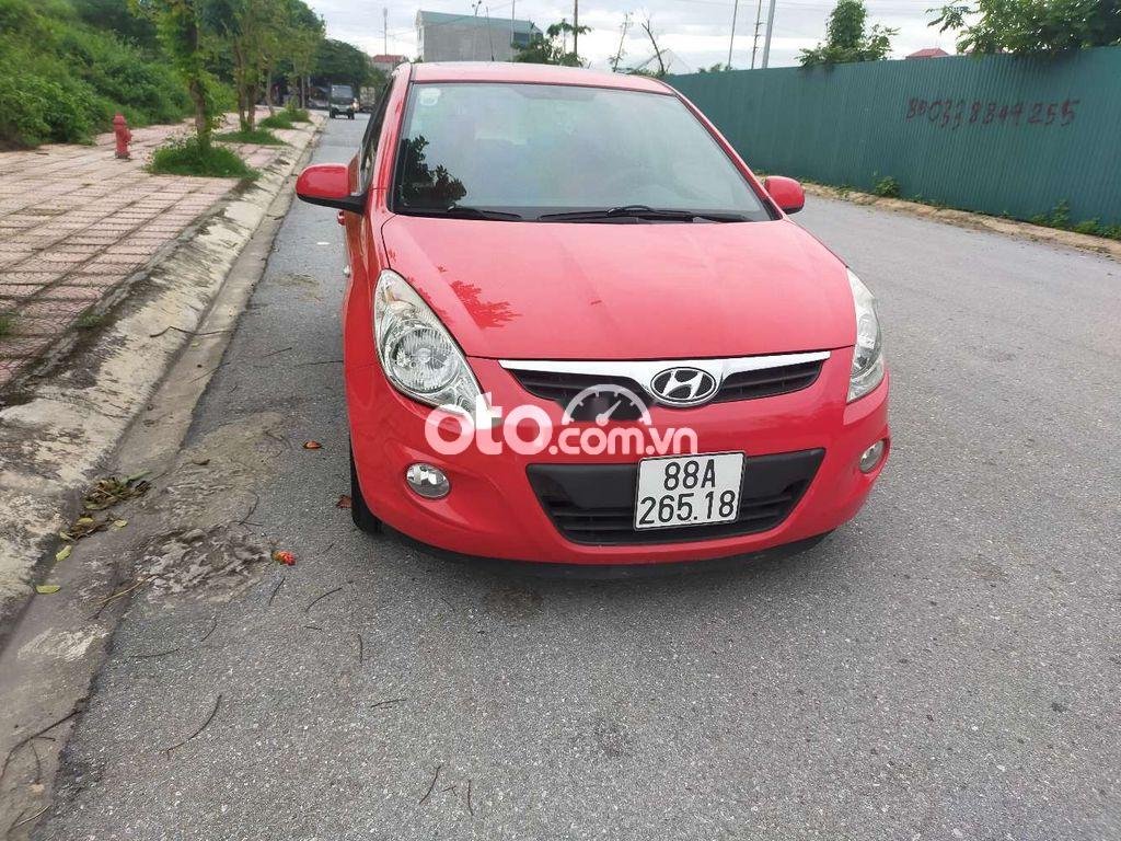 Hyundai i20 2011 - Cần bán lại xe Hyundai i20 đời 2011, màu đỏ, xe nhập, giá tốt