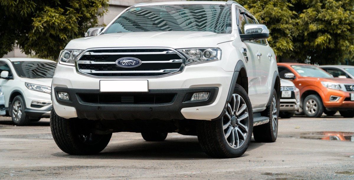 Ford Everest   Titanium 2018 - Cần bán xe Ford Everest Titanium sản xuất 2018, màu trắng, nhập khẩu nguyên chiếc