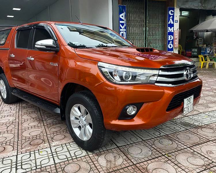 Toyota Hilux 2016 - Bán Toyota Hilux đời 2016, nhập khẩu số tự động, giá tốt