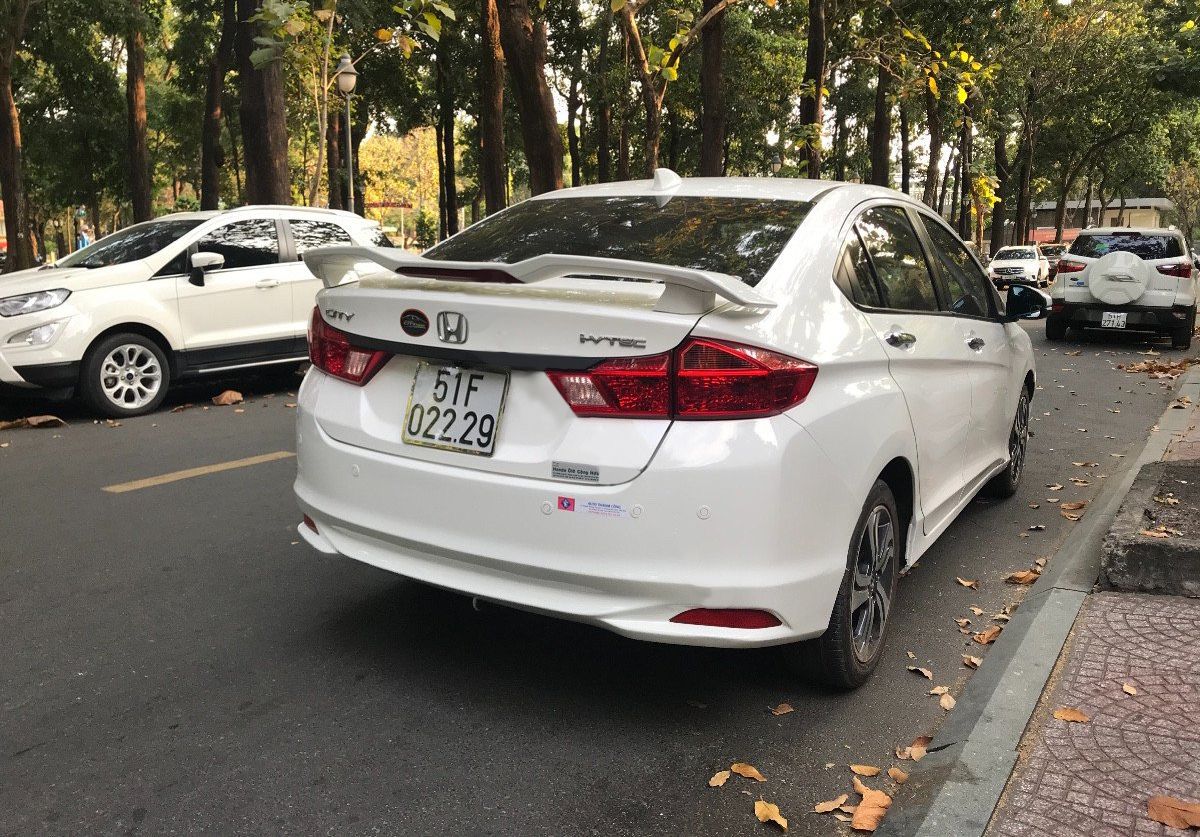 Honda City   1.5AT  2014 - Bán Honda City 1.5AT đời 2014, màu trắng chính chủ