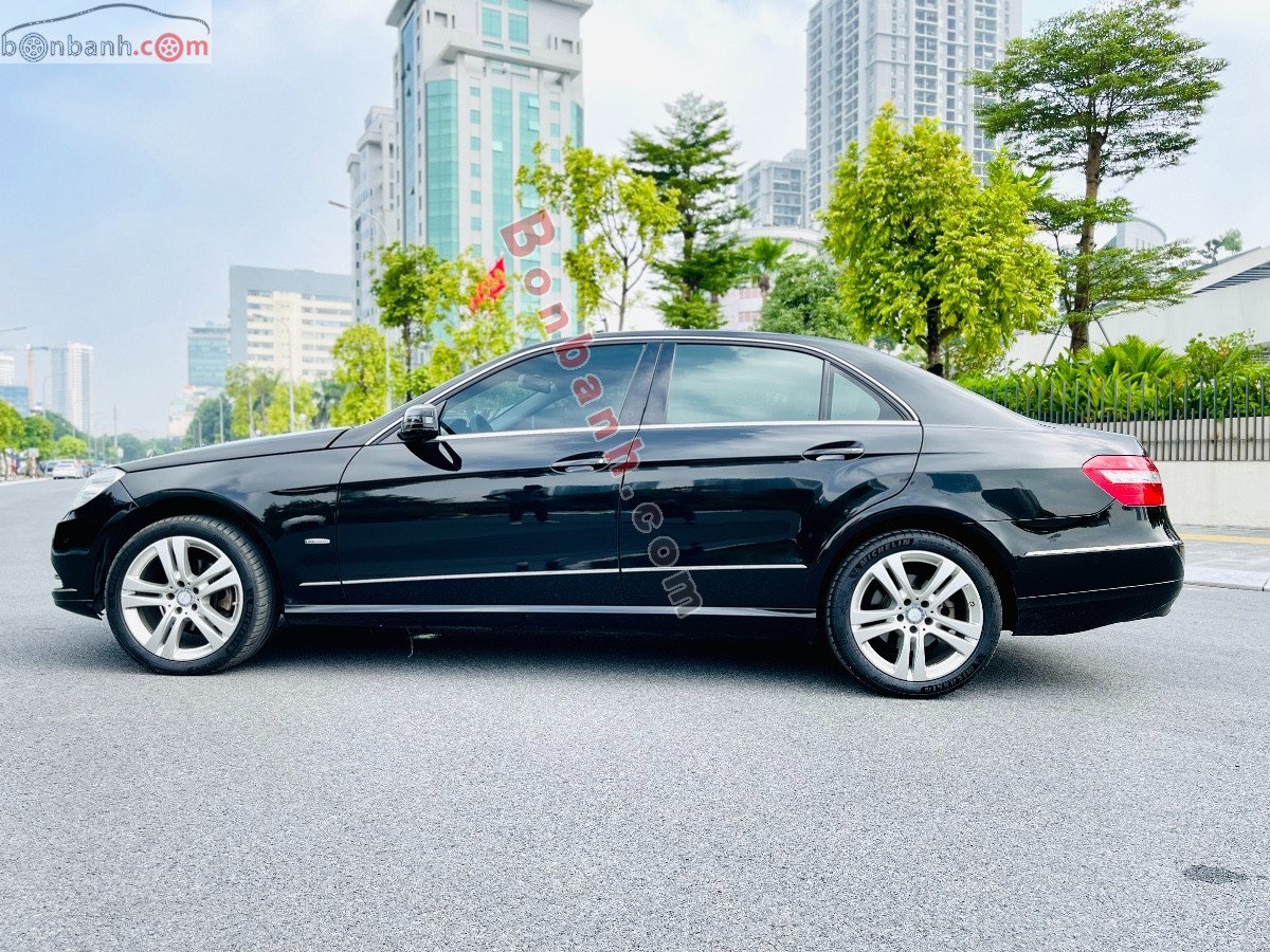 Mercedes-Benz E200 2011 - Bán Mercedes E200 đời 2011, màu đen, xe nhập