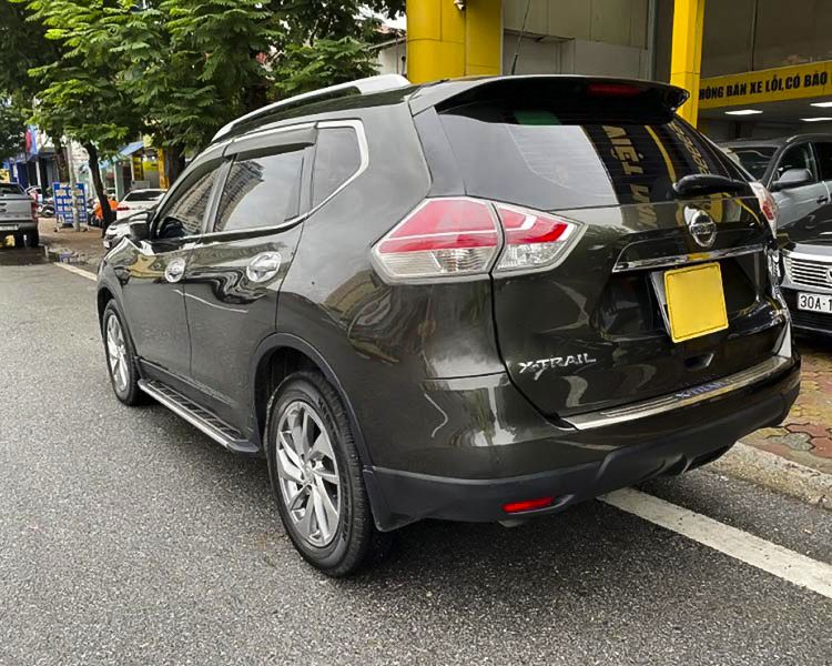 Nissan X trail    2016 - Bán Nissan X trail 2016, màu xanh lam còn mới, giá 685tr